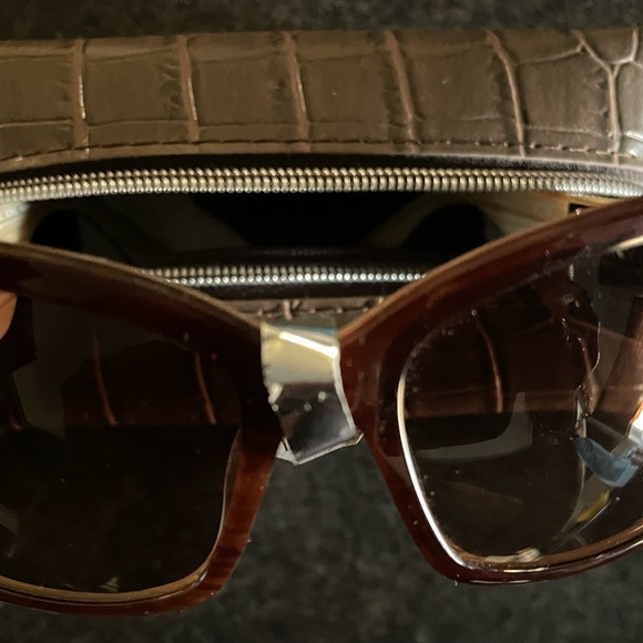 NEW - MIchael Kors Sunglasses - Picture 7 of 8